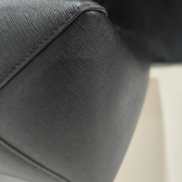 Tory Burch Large Black Leather Emerson Tote w/Gold Tone Hardware & Logo - EUC - Picture 11 of 11